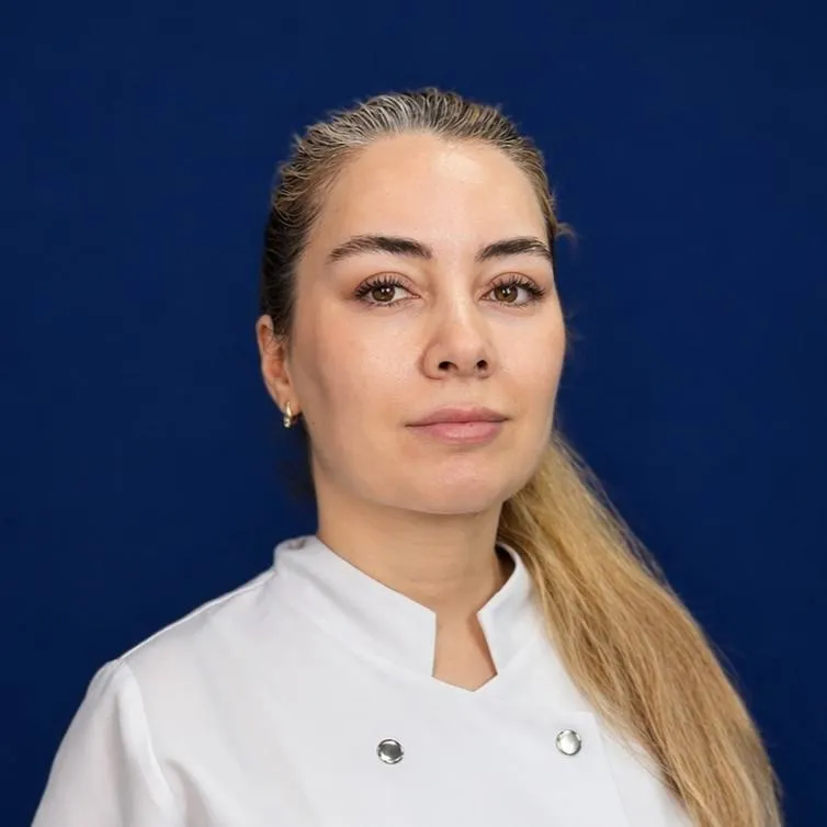 Элиза Николаева